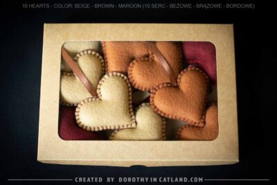Dorothy in Catland - hearts 10pcs - beige brown maroon